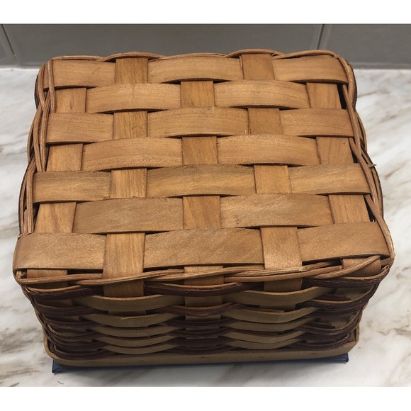 Sandi Gore Evans Collectible We Wish You a Merry Christmas Wicker Basket Mug Set - Picture 7 of 8